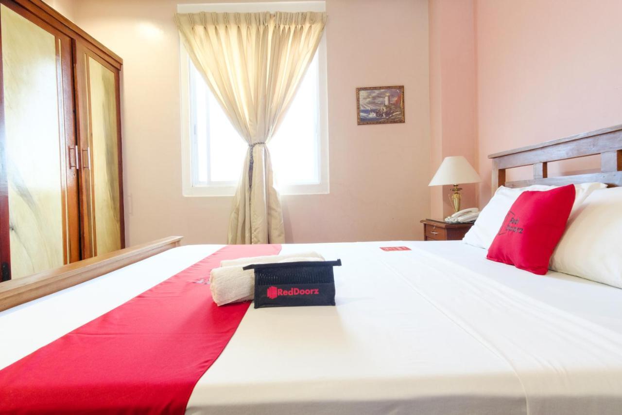 Reddoorz Near Camp Montelibano Hotel Bacolod Exterior foto