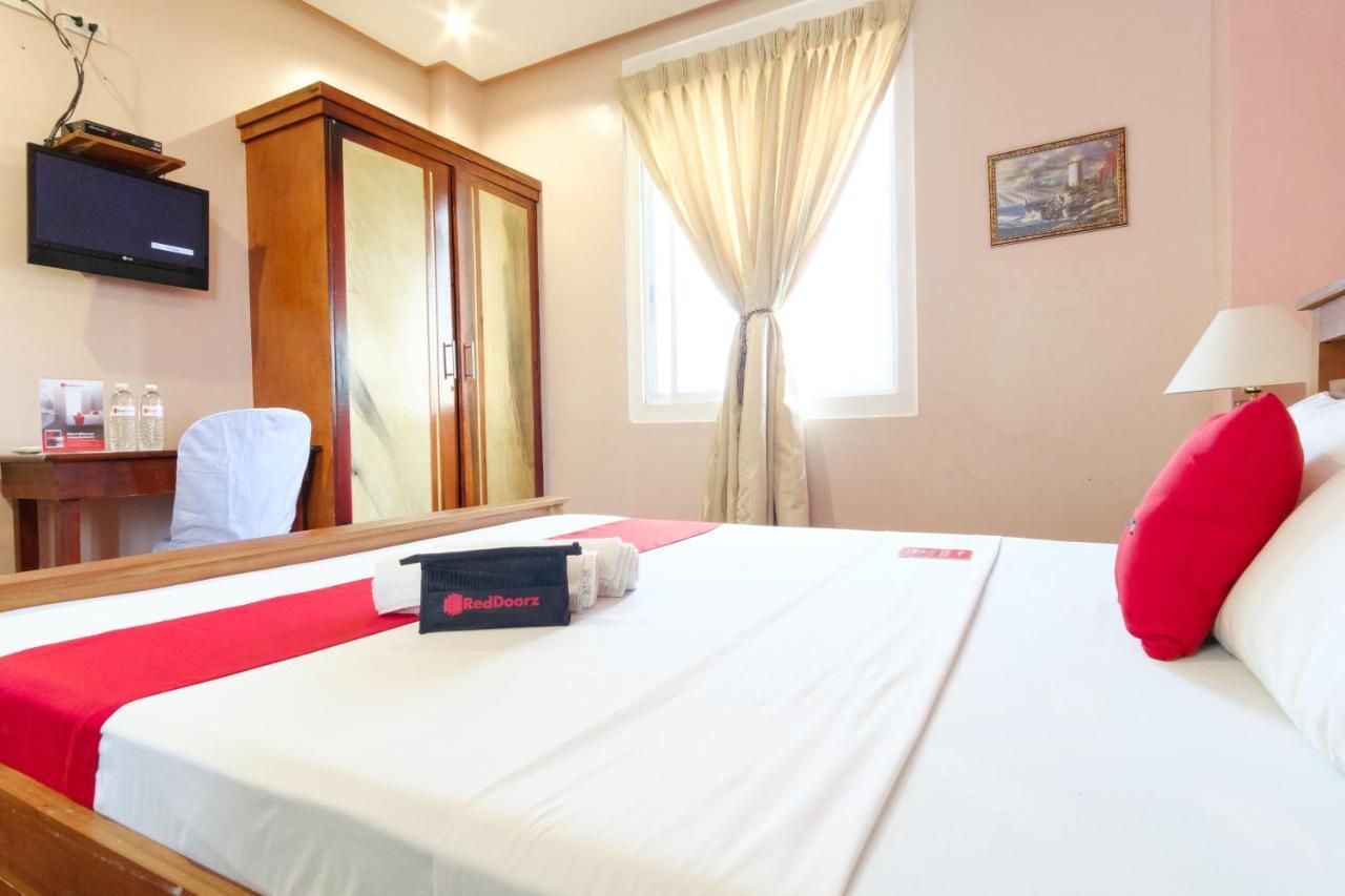 Reddoorz Near Camp Montelibano Hotel Bacolod Exterior foto